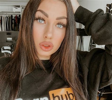 shaiden rogue größe|Shaiden Rogue (Actress) Age, Wiki, Biography, Height, Photos,。